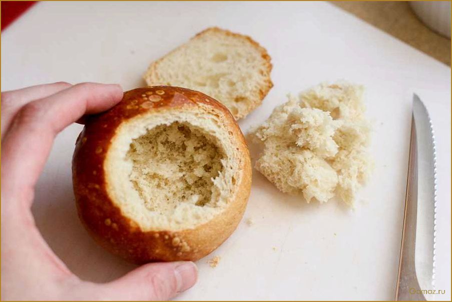 Рецепт приготовления сытной и вкусной яичницы в хлебном горшочке